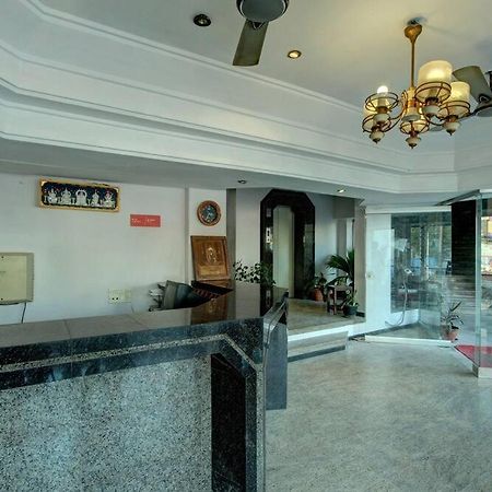 Hotel Padmam Madurai Extérieur photo
