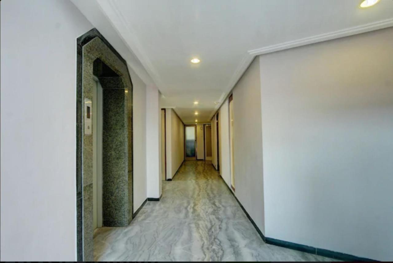 Hotel Padmam Madurai Extérieur photo