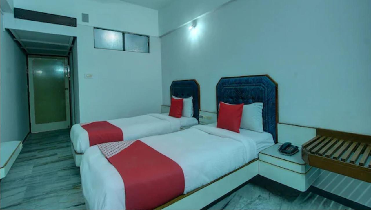 Hotel Padmam Madurai Extérieur photo