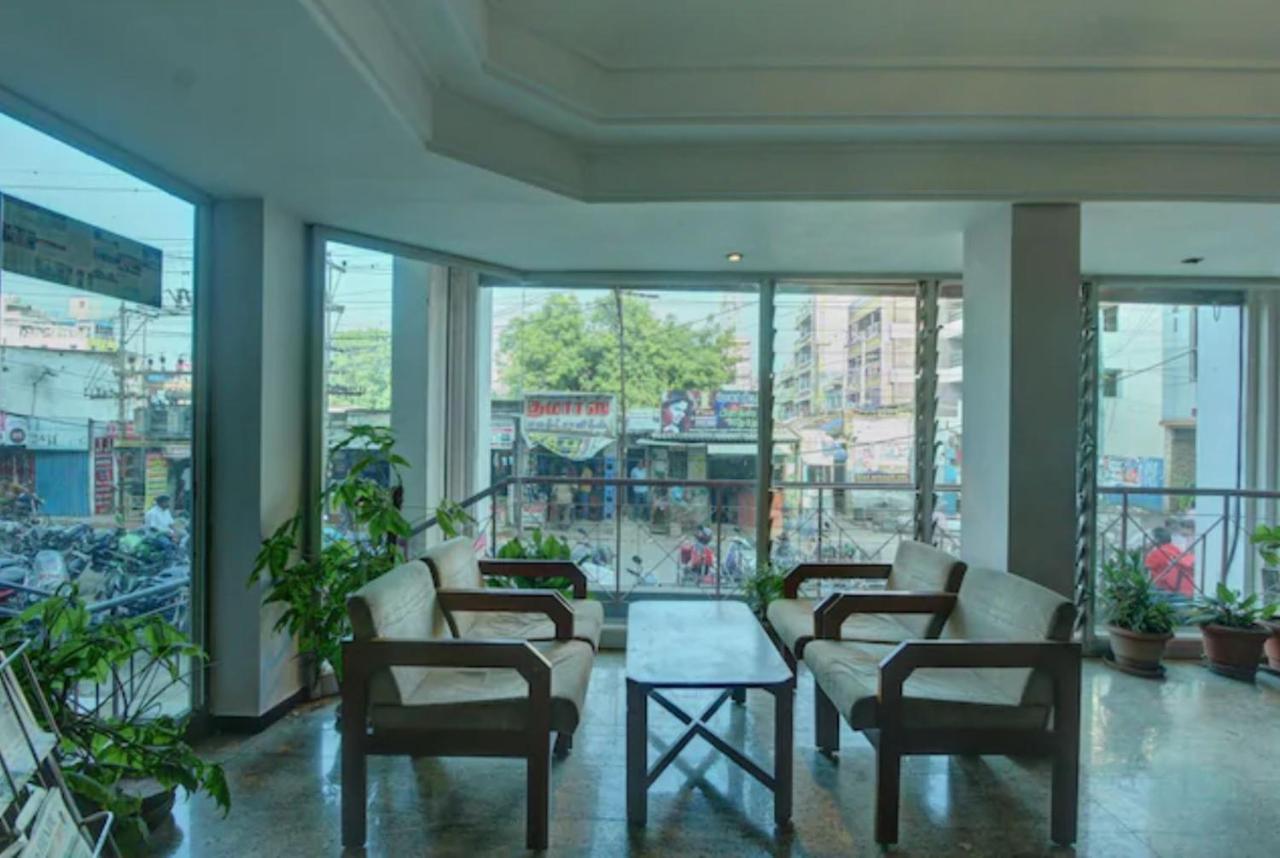 Hotel Padmam Madurai Extérieur photo